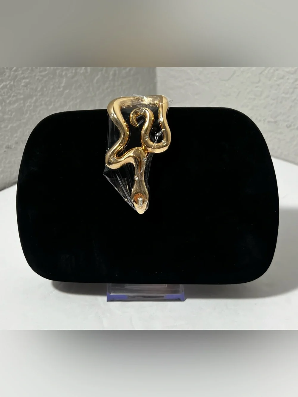 Nodeber Black Velvet Clutch Snake Clasp Gold tone Chain Evening cocktail Bag NWT